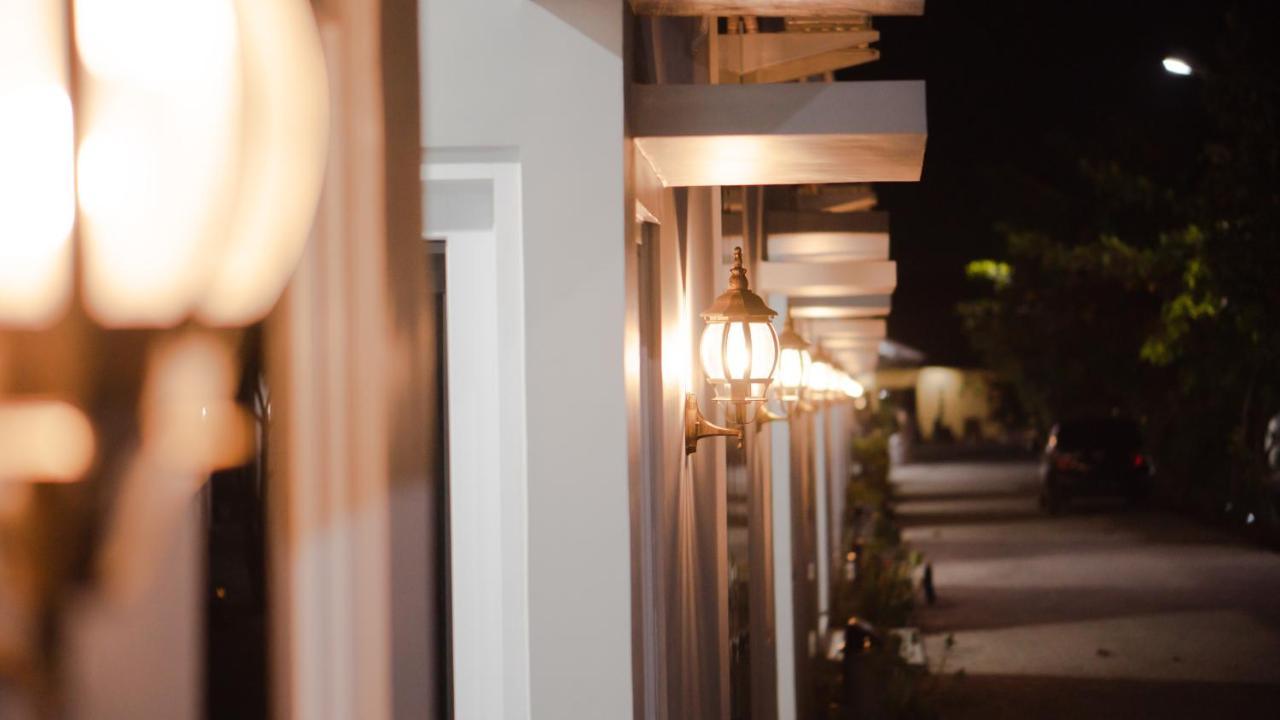 Sitiinggil Guest House Syariah เตกัล ภายนอก รูปภาพ